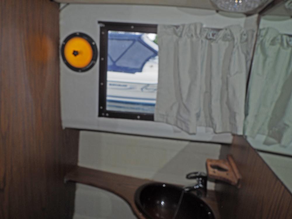 Fore ship, Accommodation